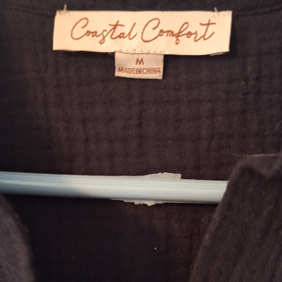 Top - Picture 2 of 4